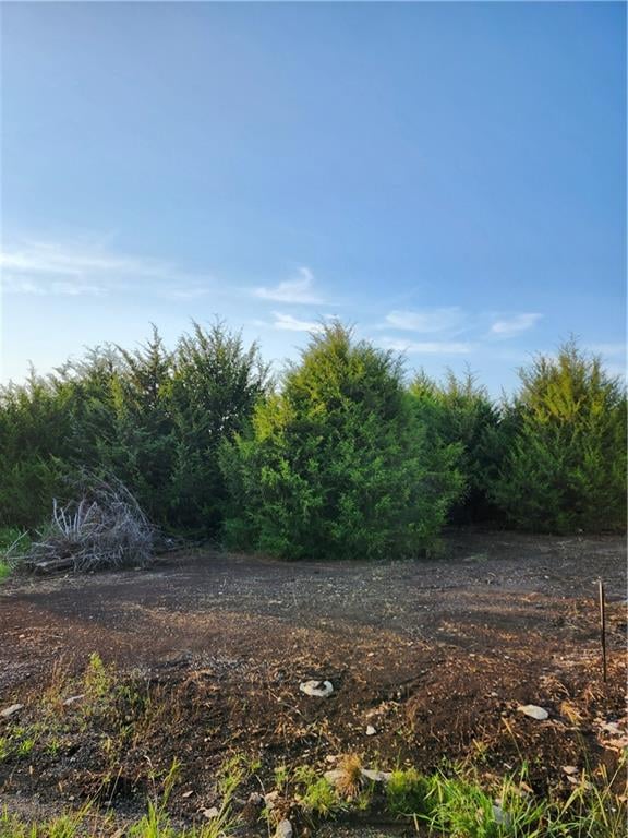 157 Linn Valley Dr, Linn Valley, KS 66040