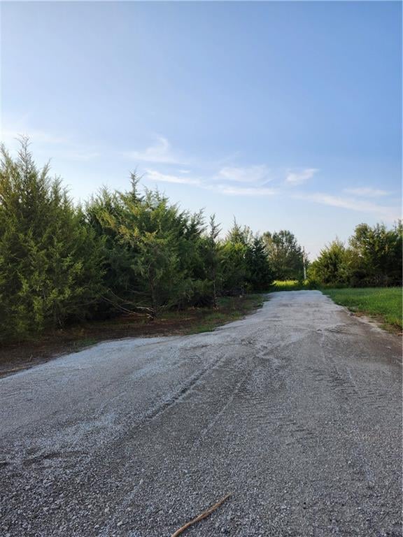 157 Linn Valley Dr, Linn Valley, KS 66040