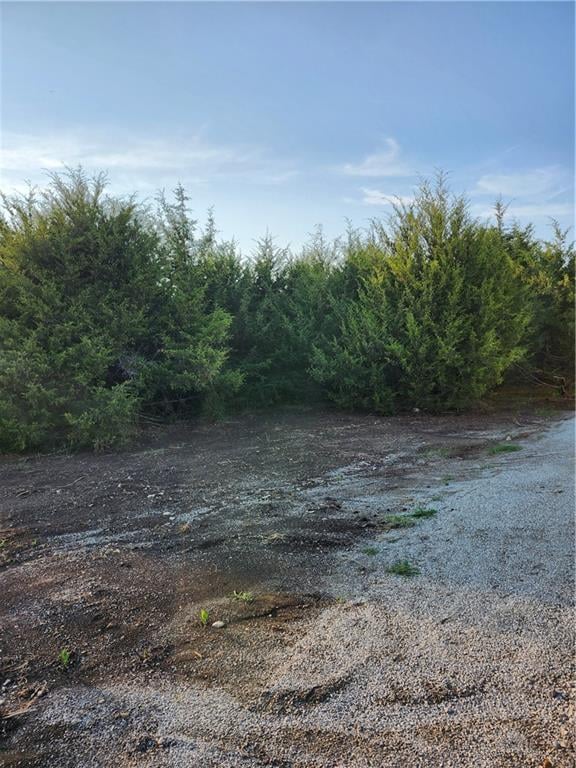 157 Linn Valley Dr, Linn Valley, KS 66040