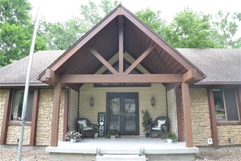 8001 Lydia Ave, Kansas City, MO 64118