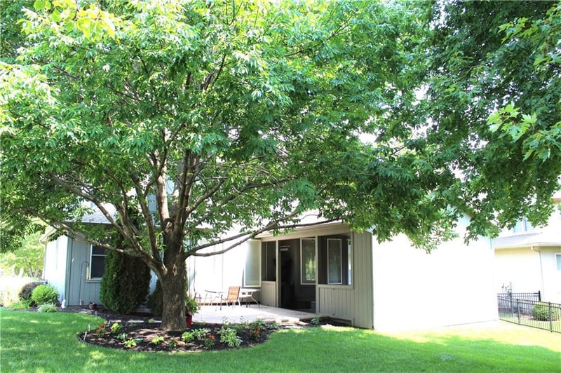 21719 99th Ter, Lenexa, KS 66220