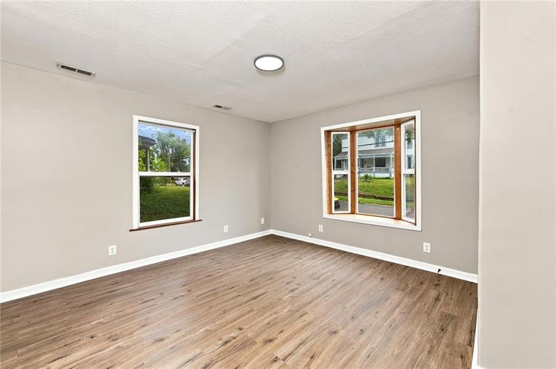 402 Camden St, Richmond, MO 64085