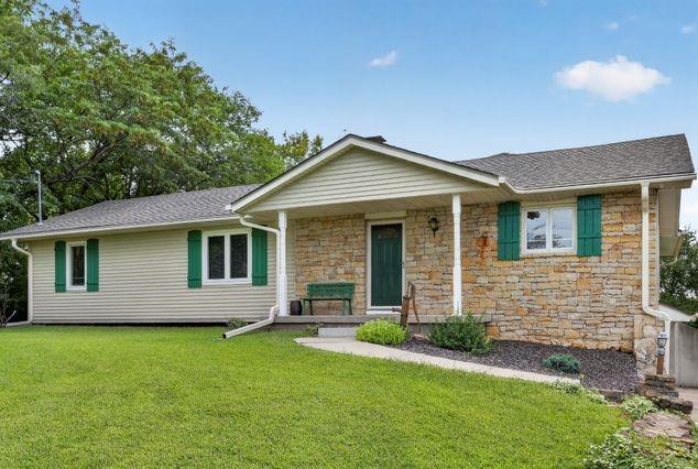 10615 Kill Creek Rd, De Soto, KS 66018