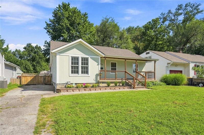 610 W 86th Ter, Kansas City, MO 64114