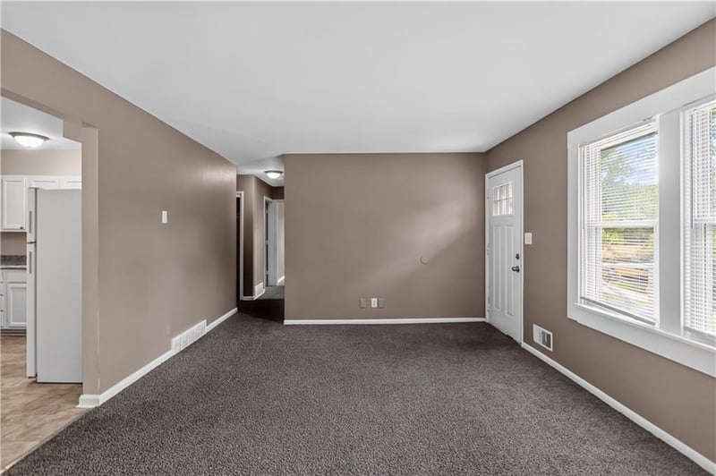 1420 E 82nd St, Kansas City, MO 64131