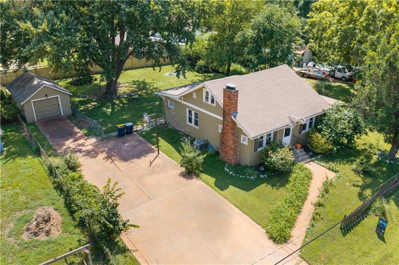 3725 N Indiana Ave, Kansas City, MO 64117