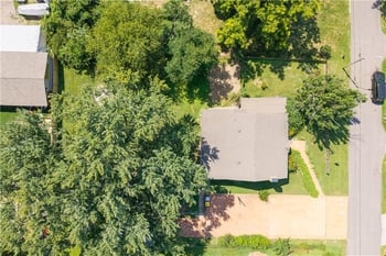 3725 N Indiana Ave, Kansas City, MO 64117