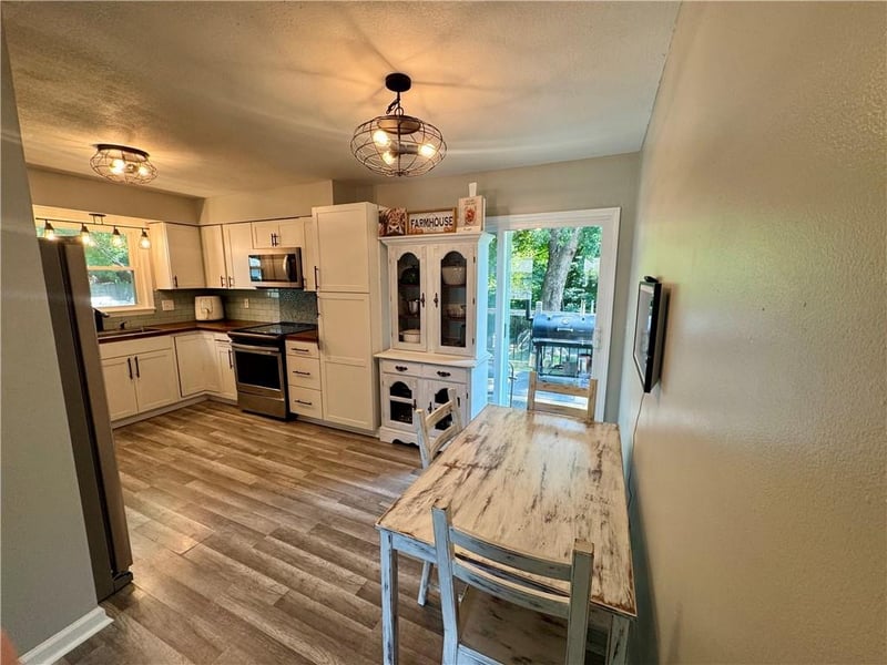 1202 Hormeyer St, Clinton, MO 64735