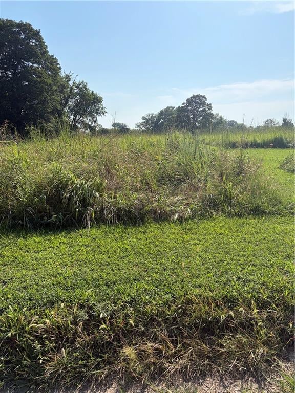 Eagle Ln, Mound City, KS 66056