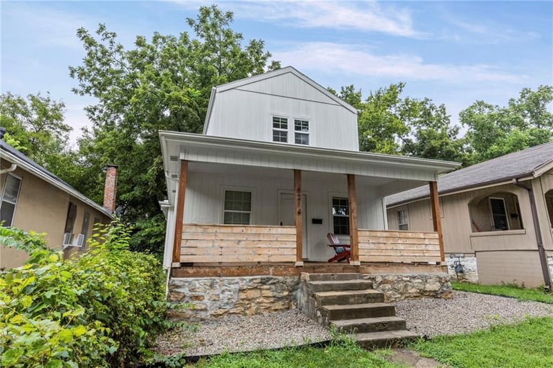 6214 Tracy Ave, Kansas City, MO 64110