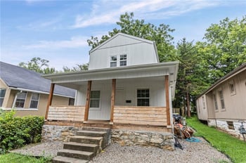 6214 Tracy Ave, Kansas City, MO 64110