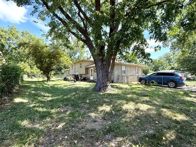 2911 - 2913 Belle Haven Dr, Lawrence, KS 66046