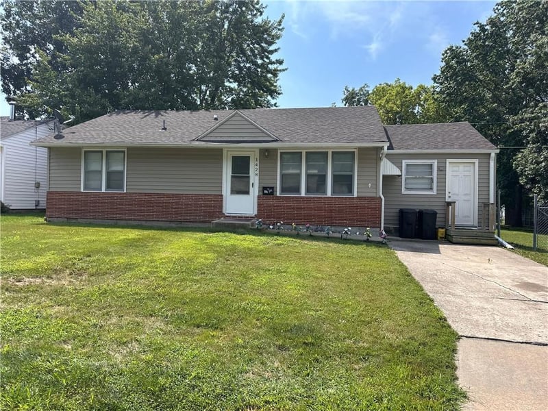 1428 Cooper St, Chillicothe, MO 64601