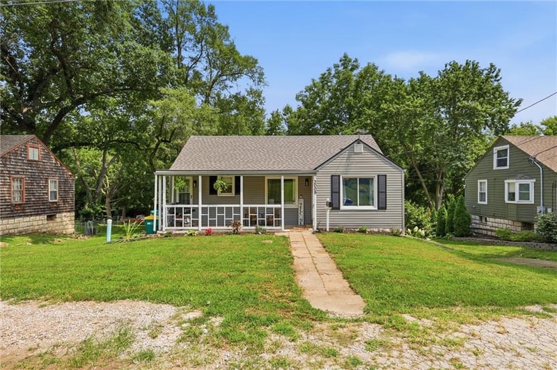 3009 52nd St, Kansas City, KS 66104