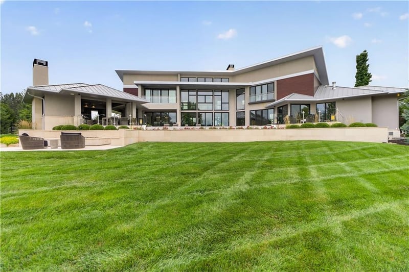 10712 165th St, Overland Park, KS 66221