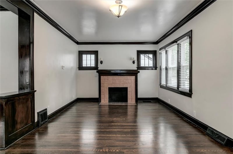 4206 Bell St, Kansas City, MO 64111