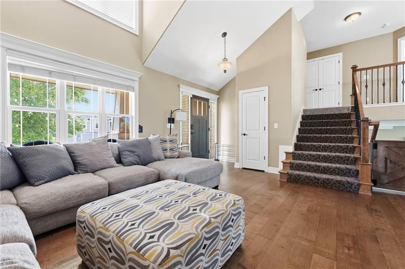 13317 Davis Ave, Bonner Springs, KS 66012