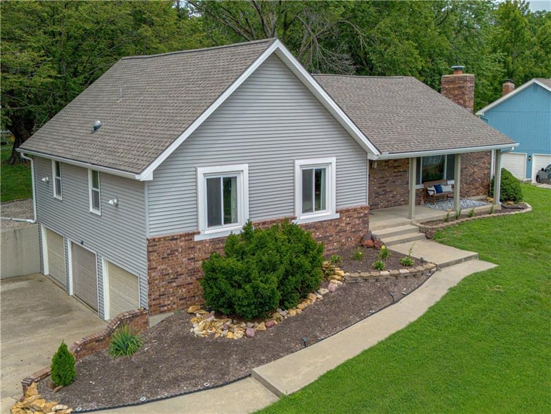 1627 Alvamar Dr, Lawrence, KS 66047