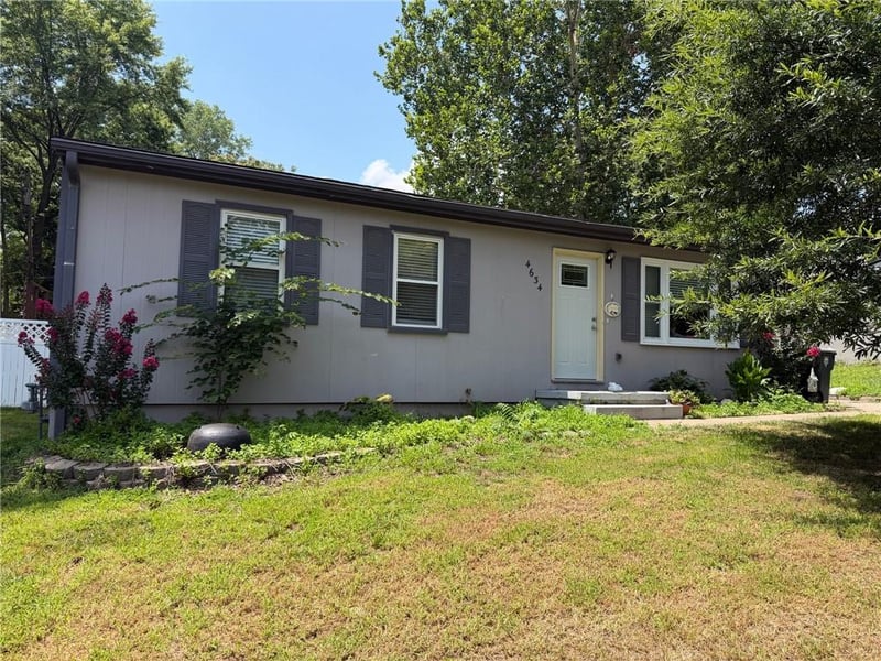 4634 Denver Ave, Kansas City, MO 64117