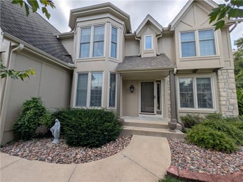 12860 Barton St, Overland Park, KS 66213