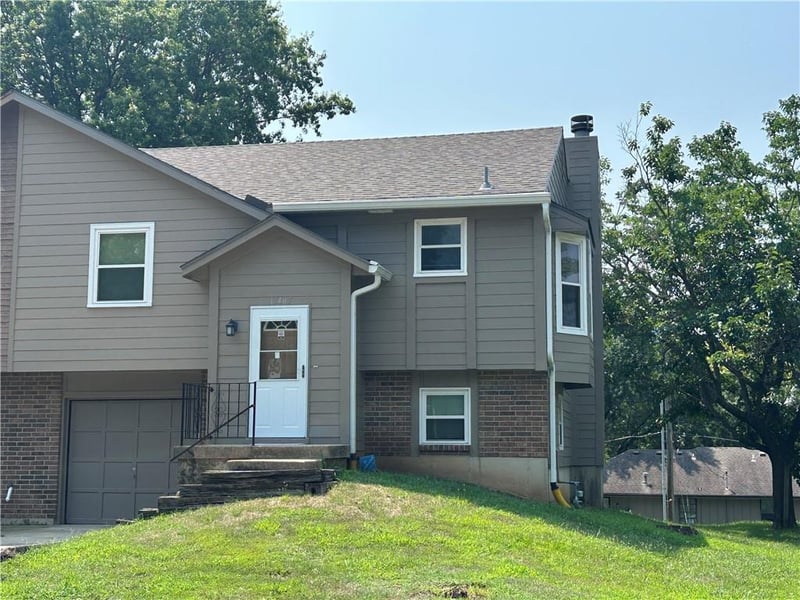 17405 41st Ter, Independence, MO 64055