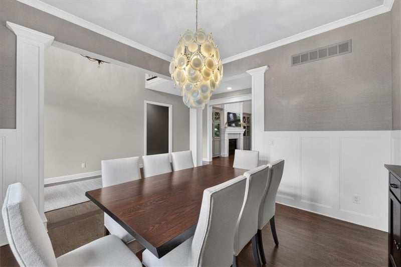 5008 W 141st Ter, Leawood, KS 66224