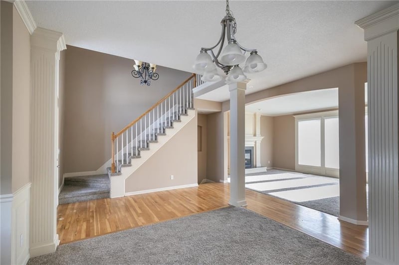 5701 Hidden Meadow Dr, Lee's Summit, MO 64064