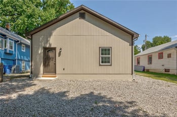4015 67th Ter, Kansas City, MO 64132