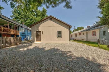 4015 67th Ter, Kansas City, MO 64132
