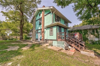 4015 E 67th Ter, Kansas City, MO 64132