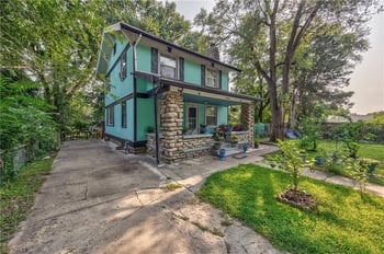 4015 E 67th Ter, Kansas City, MO 64132