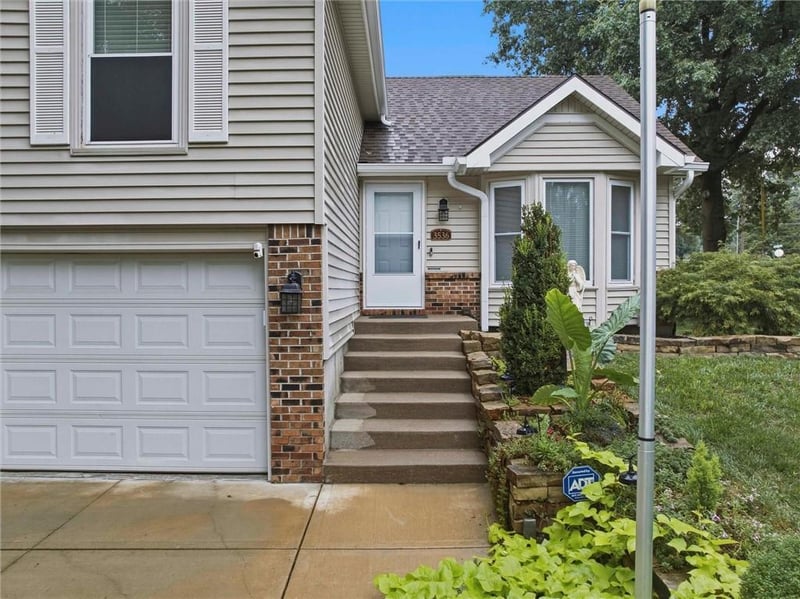 3536 Remington Ln, Leavenworth, KS 66048
