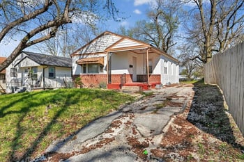 7205 Wabash Ave, Kansas City, MO 64132