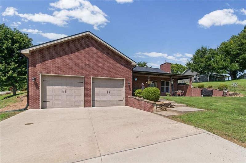 105 Maple St, Carrollton, MO 64633