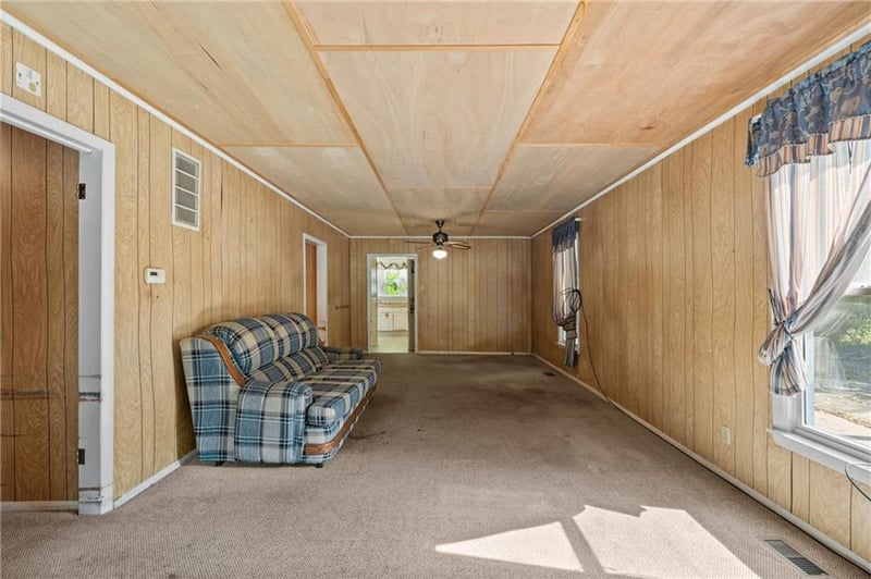 402 Elm St, Dearing, KS 67340