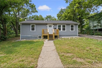 8428 Flora Ave, Kansas City, MO 64131