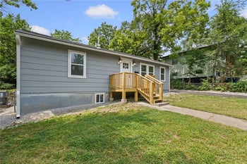 8428 Flora Ave, Kansas City, MO 64131