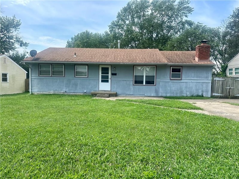 406 Baldwin St, Belton, MO 64012