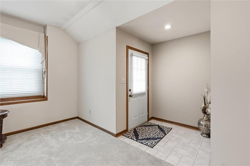 3411 Seminole Dr, Lawrence, KS 66047