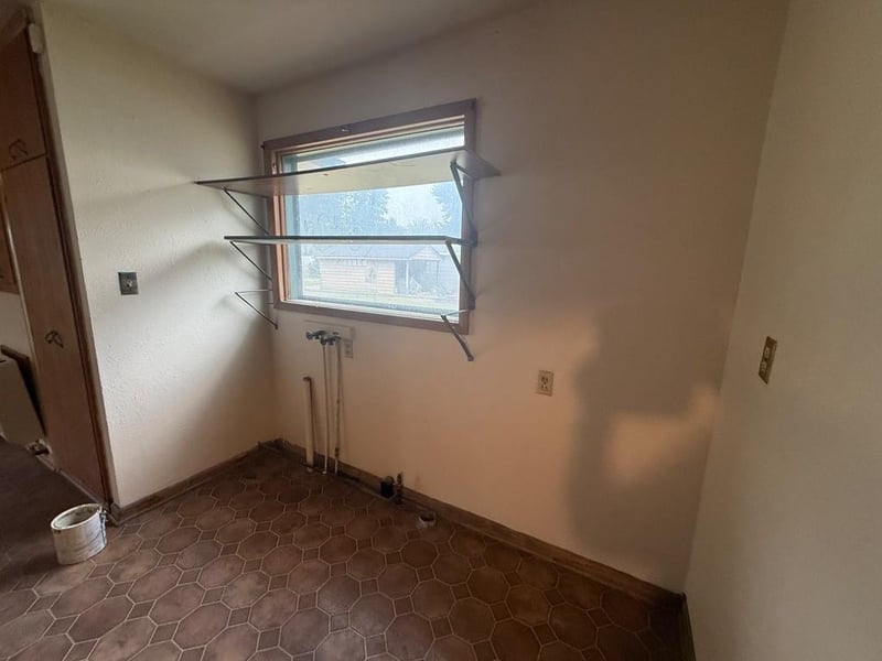 1012 4th St, Coffeyville, KS 67337