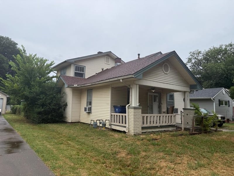 1012 4th St, Coffeyville, KS 67337