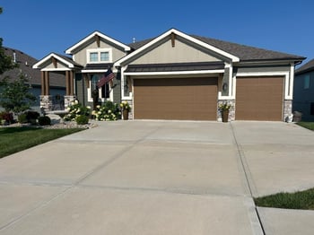10705 Bell St, Kansas City, MO 64155