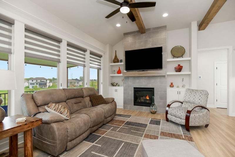 10705 N Bell St, Kansas City, MO 64155