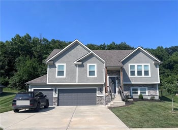 12216 89th Ter, Kansas City, MO 64138