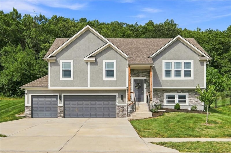 12216 E 89th Ter, Kansas City, MO 64138