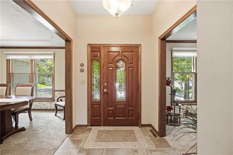 13704 75th Ter, Lenexa, KS 66216