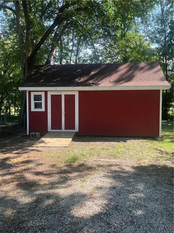 103 12th St, Higginsville, MO 64037