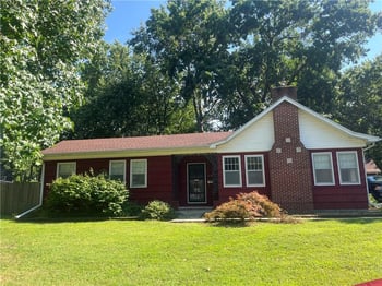 103 12th St, Higginsville, MO 64037