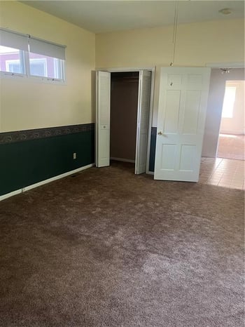 103 12th St, Higginsville, MO 64037