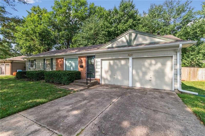 10330 Dearborn Dr, Overland Park, KS 66207